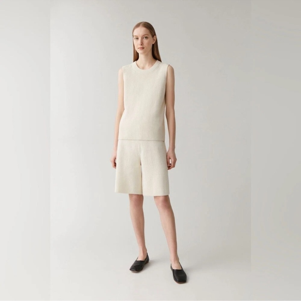 COS Cream Ribbed Knit Bermuda Shorts - Picture 2 of 7